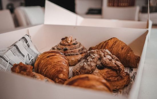 El mejor croissant de mantequilla de España y otros dulces de la pastelería Sant Croi / SANTCROI El mejor croissant de mantequilla de España y otros dulces de la pastelería Sant Croi / SANTCROI