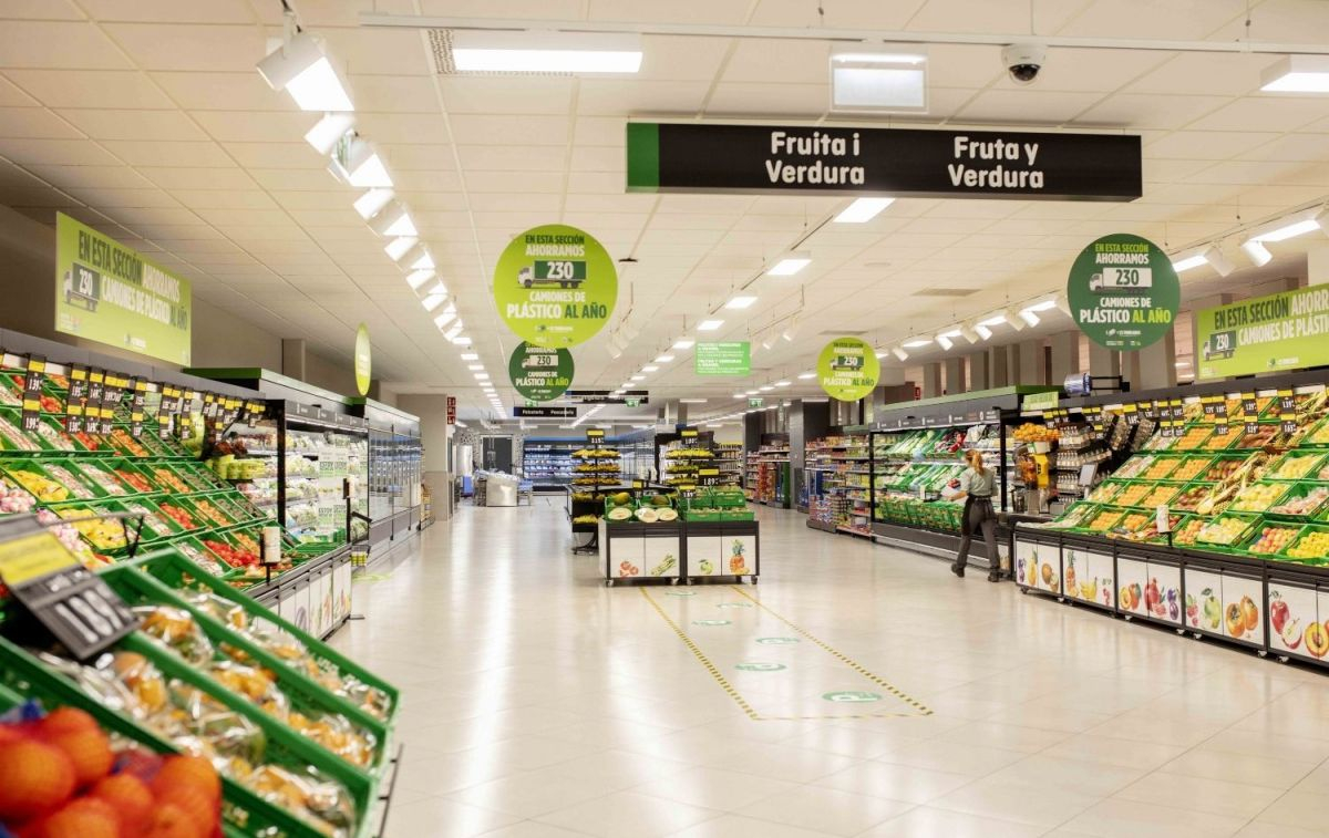 El interior de un supermercado de la cadena Mercadona / EP