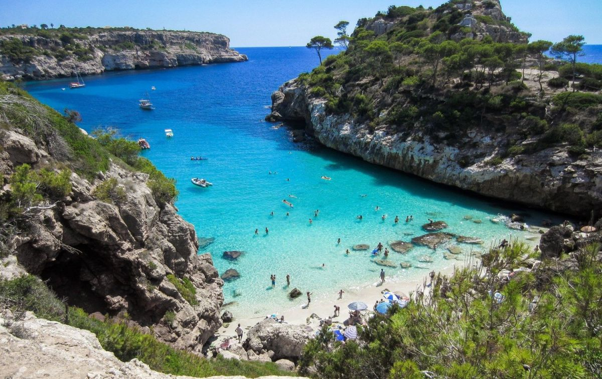 Una cala de Mallorca, el destino más caro / PEXELS