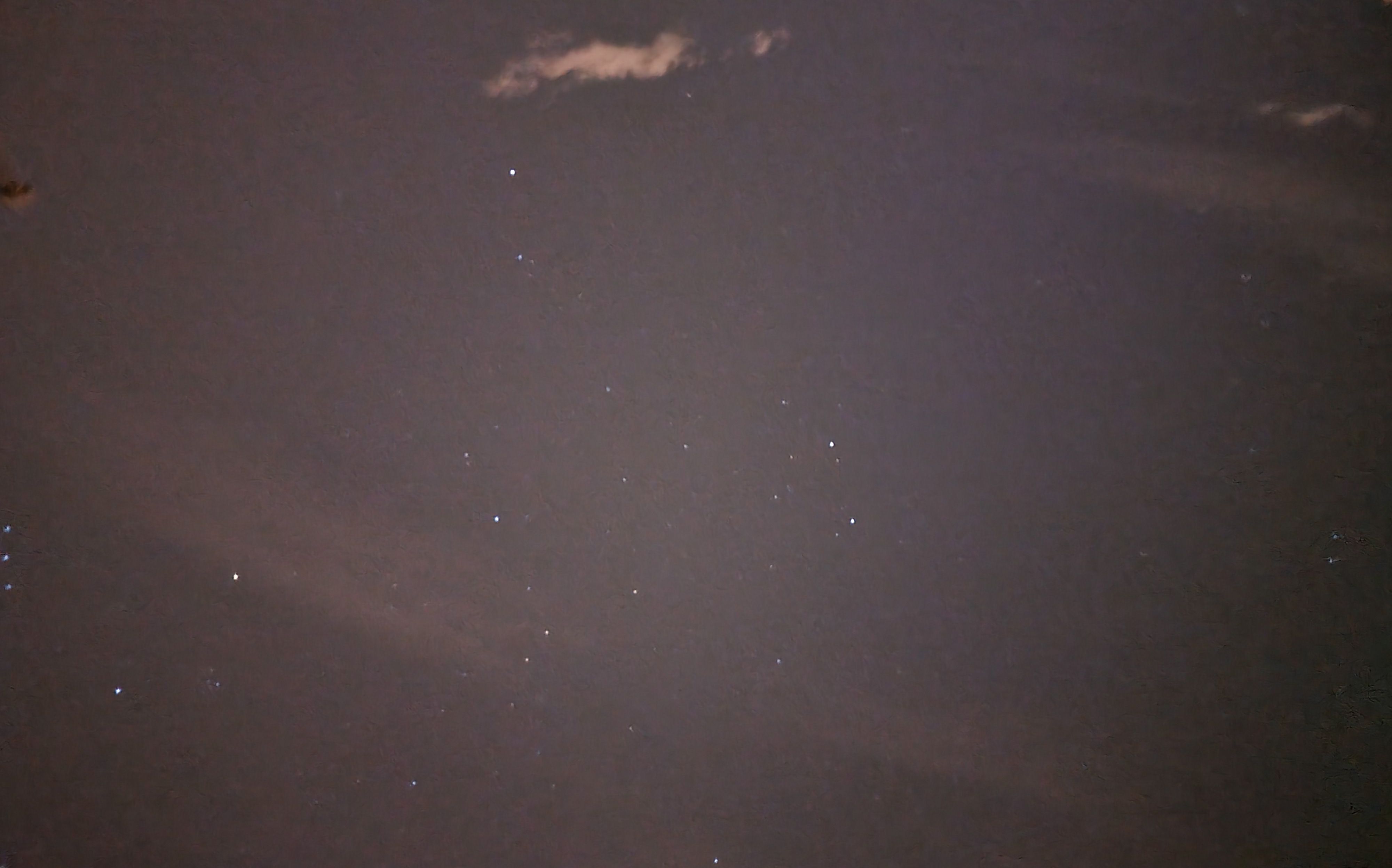 Foto del cielo estrellado tomada con el modo noche del Galaxy S21 Ultra 5G / CG