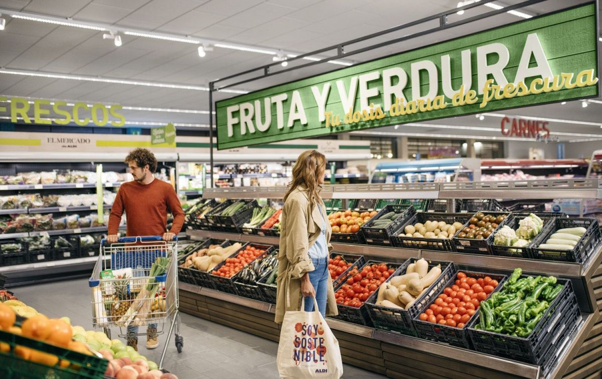 Sección de frutas y verduras de un supermercado Aldi / ALDI