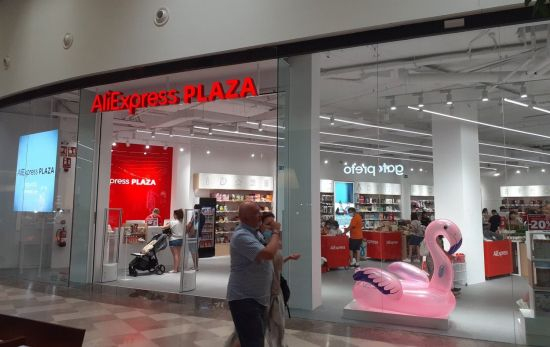 Grillo lotería Reacondicionamiento Así son por dentro las tiendas de AliExpress en Madrid: ni mucho producto,  ni tan barato