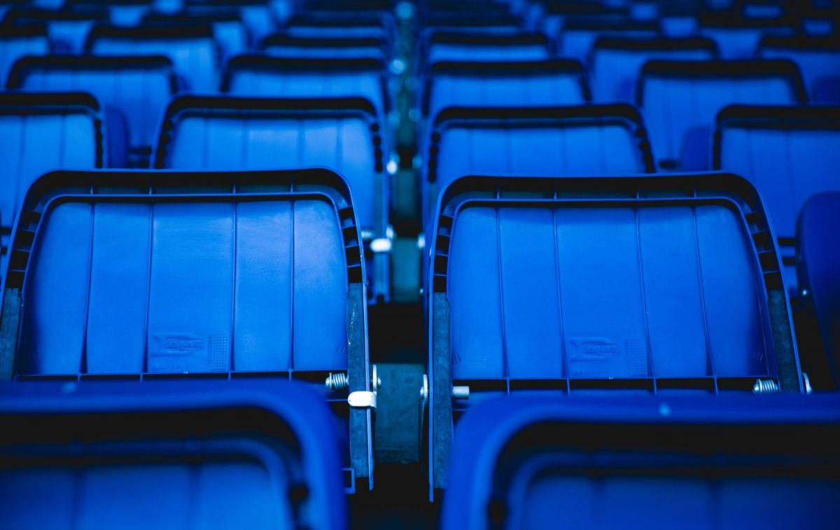 Las sillas de un estadio / UNSPLASH