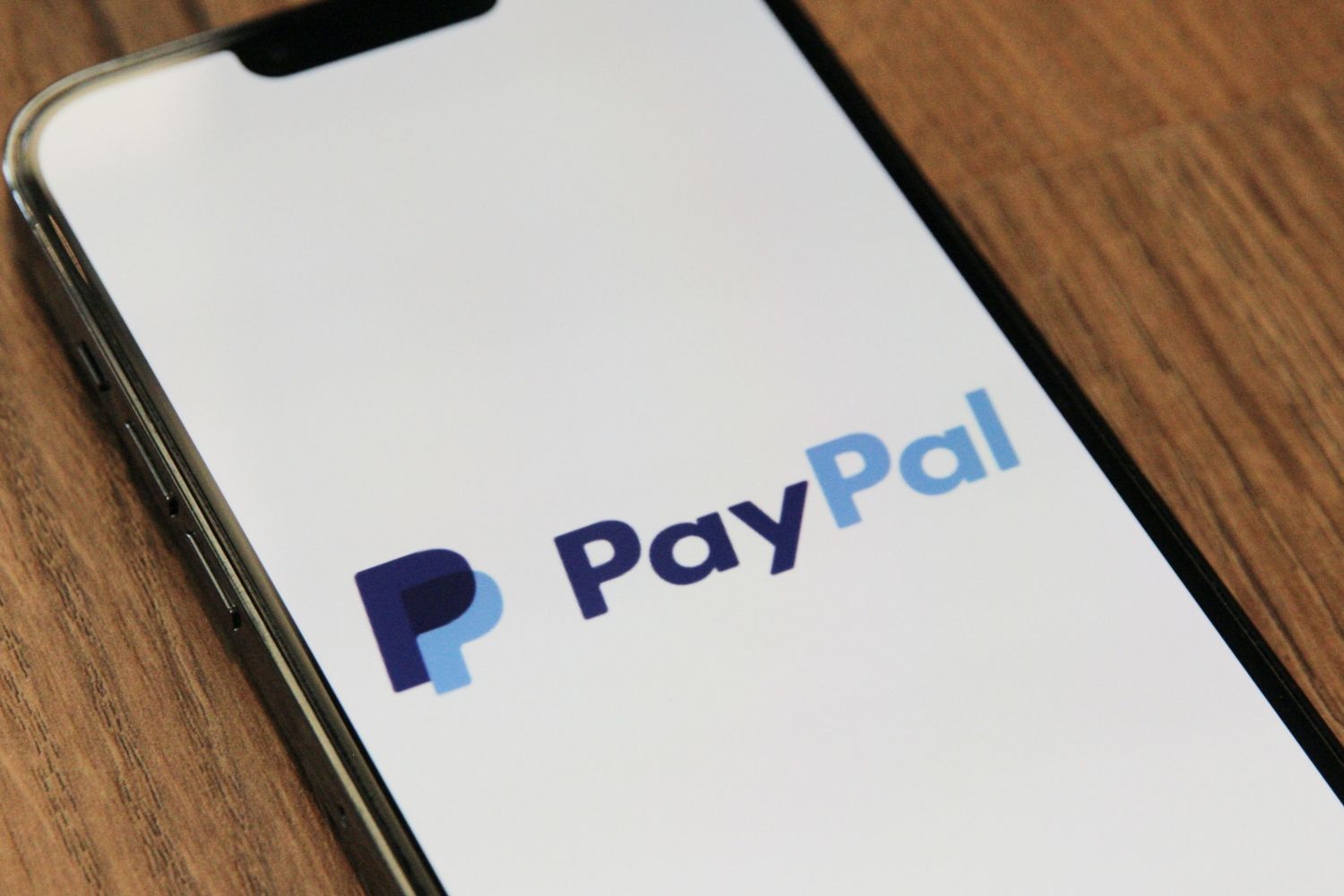 La aplicación de PayPal en un teléfono móvil / UNSPLASH