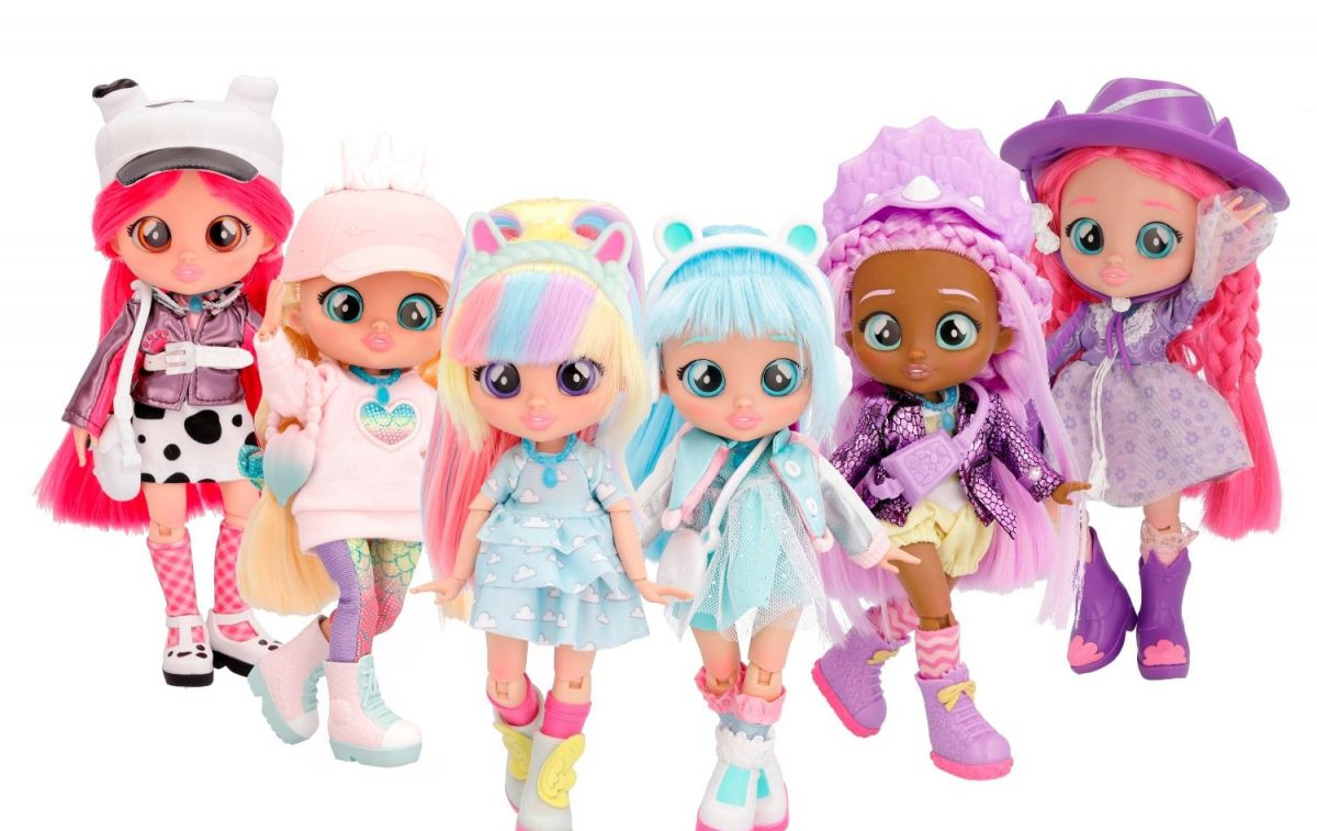 Varias muñecas de la serie BFF