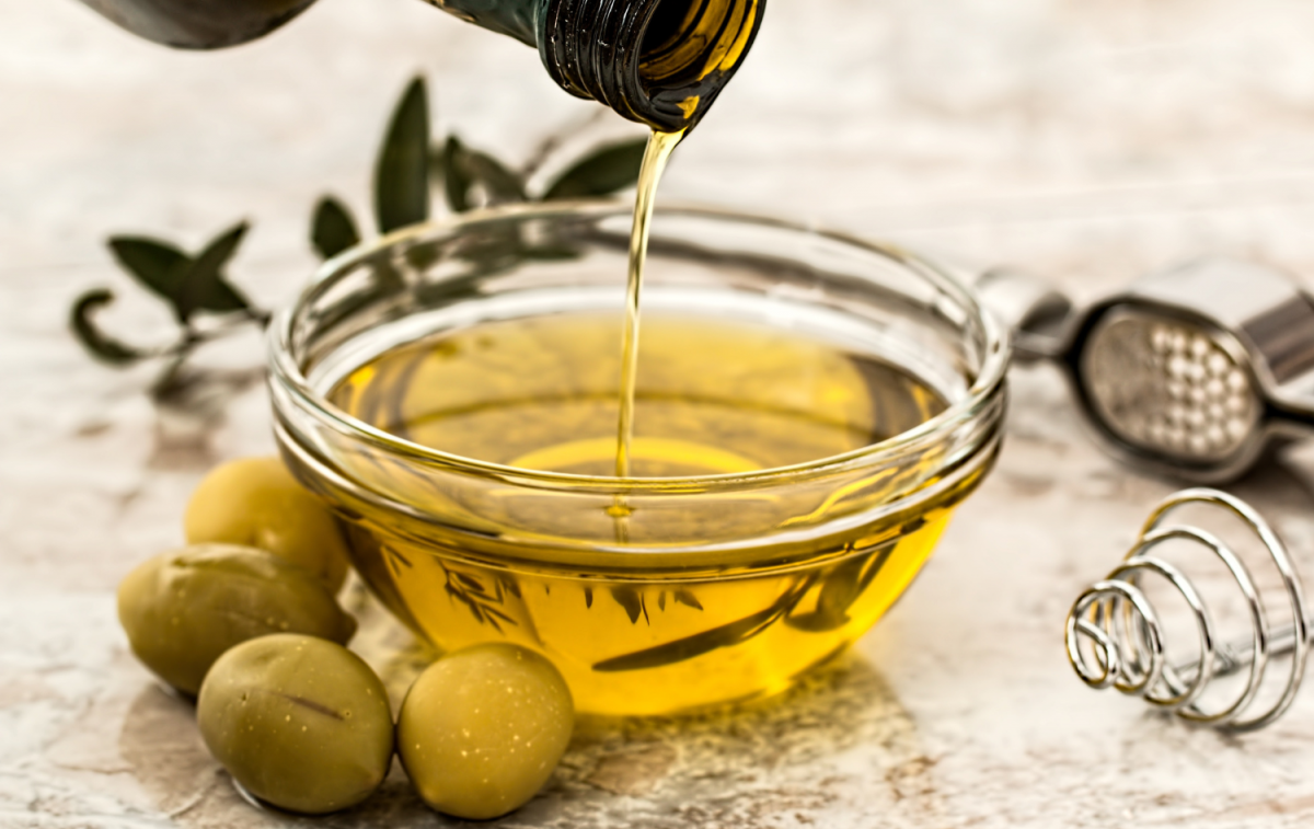 Aceite de oliva extra virgen / PEXELS