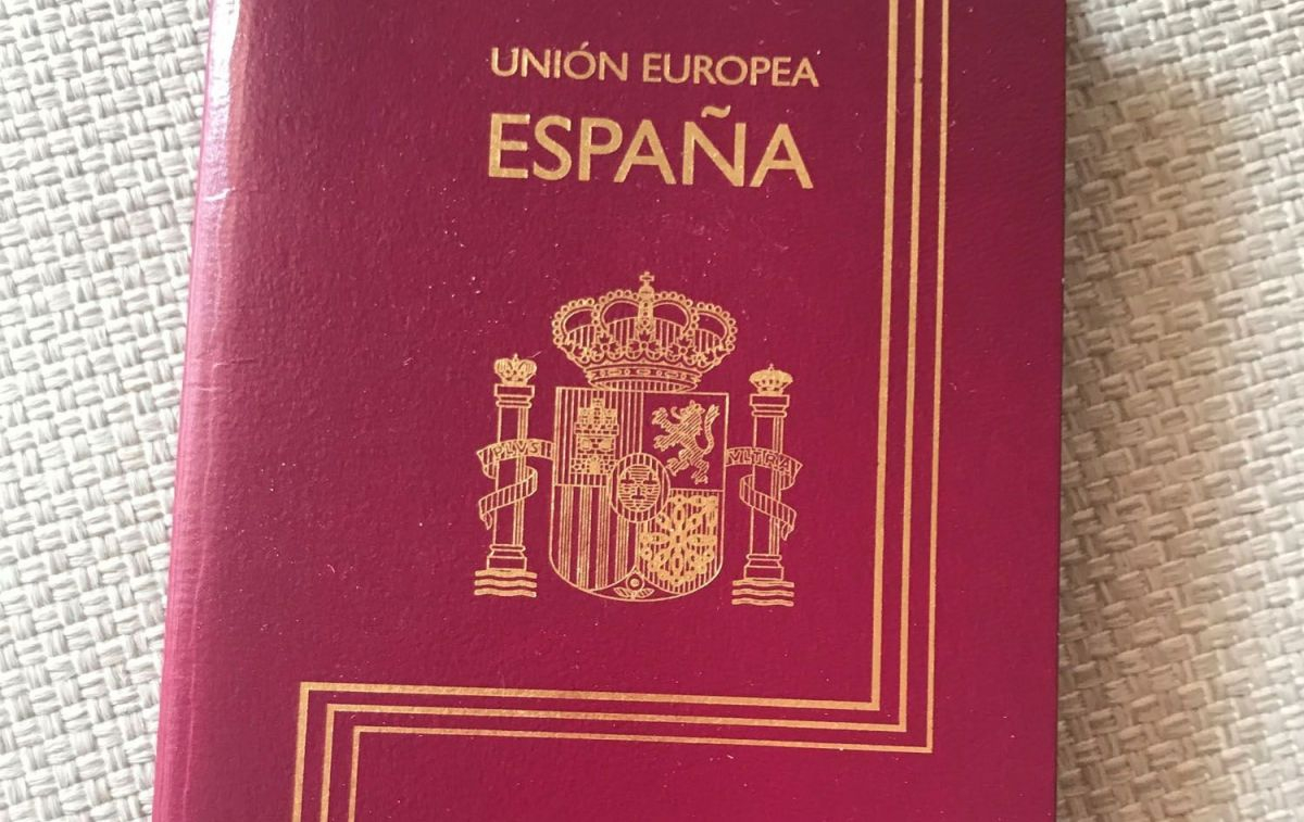 Un pasaporte español / EP