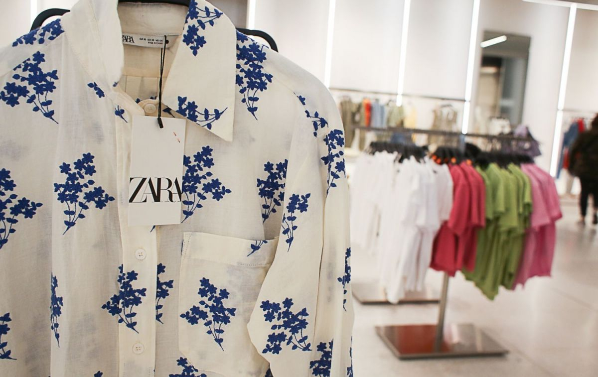 Una camisa de Zara, emblema de Inditex / EUROPA PRESS - CÉZARO DE LUCA