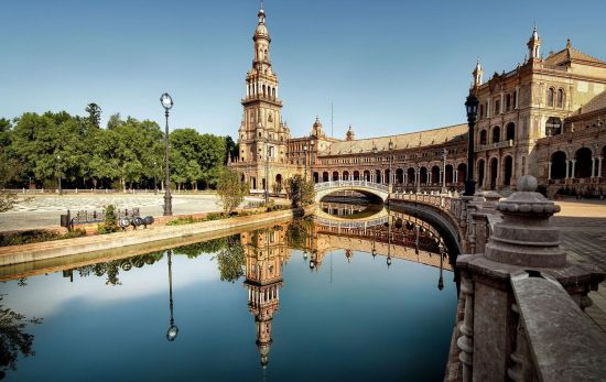 La Plaza de España de Sevilla / PIXABAY La Plaza de España de Sevilla / PIXABAY