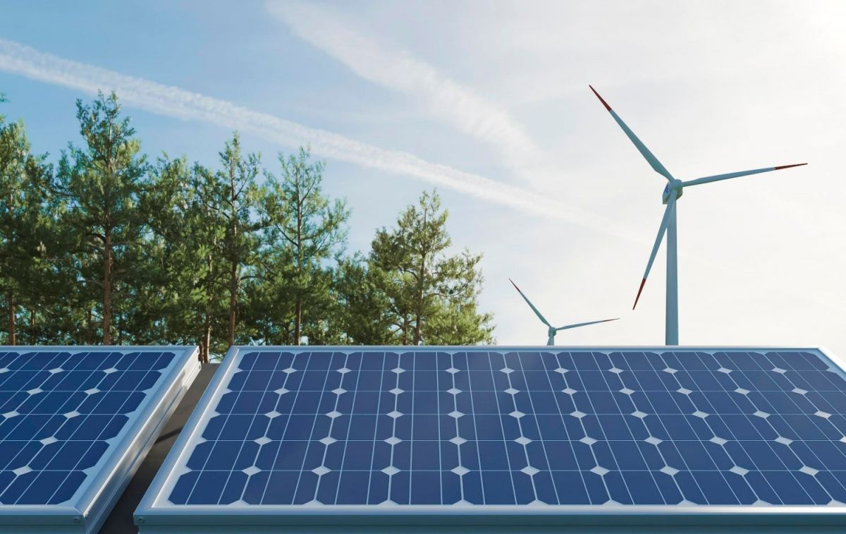 Una instalación de placas solares y energía eólica para evitar el alto coste de la luz / FREEPIK Una instalación de placas solares y energía eólica para evitar el alto coste de la luz / FREEPIK