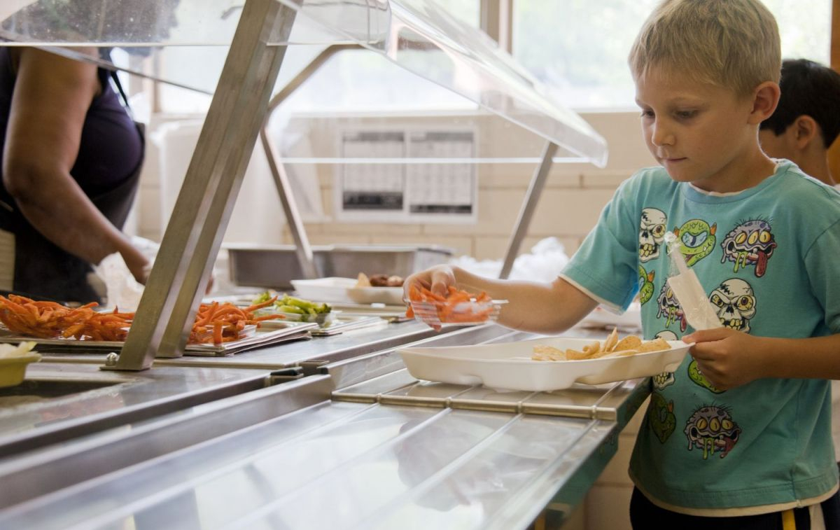 Un niño en uno de los miles de comedores escolares que hay en España / PEXELS Un niño en uno de los miles de comedores escolares que hay en España / PEXELS