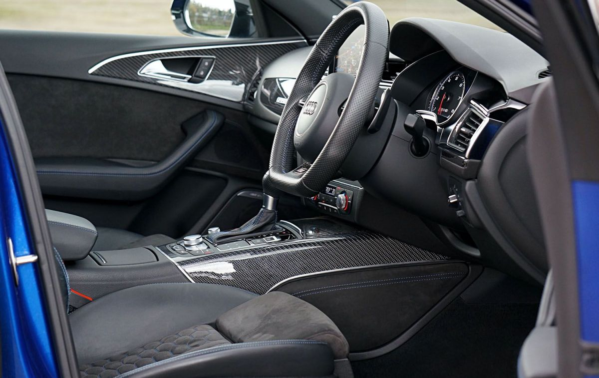 El interior de un Audi / PEXELS