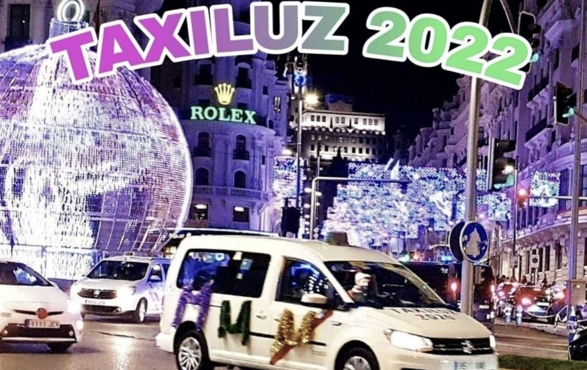Un taxi durante el Taxiluz del año 2021 / TAXILUZ