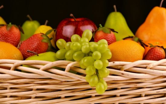 Una cesta con algunas de las frutas / PIXABAY Una cesta con algunas de las frutas / PIXABAY