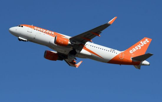 Un avión de EasyJet que fue sancionada por Consumo / EP