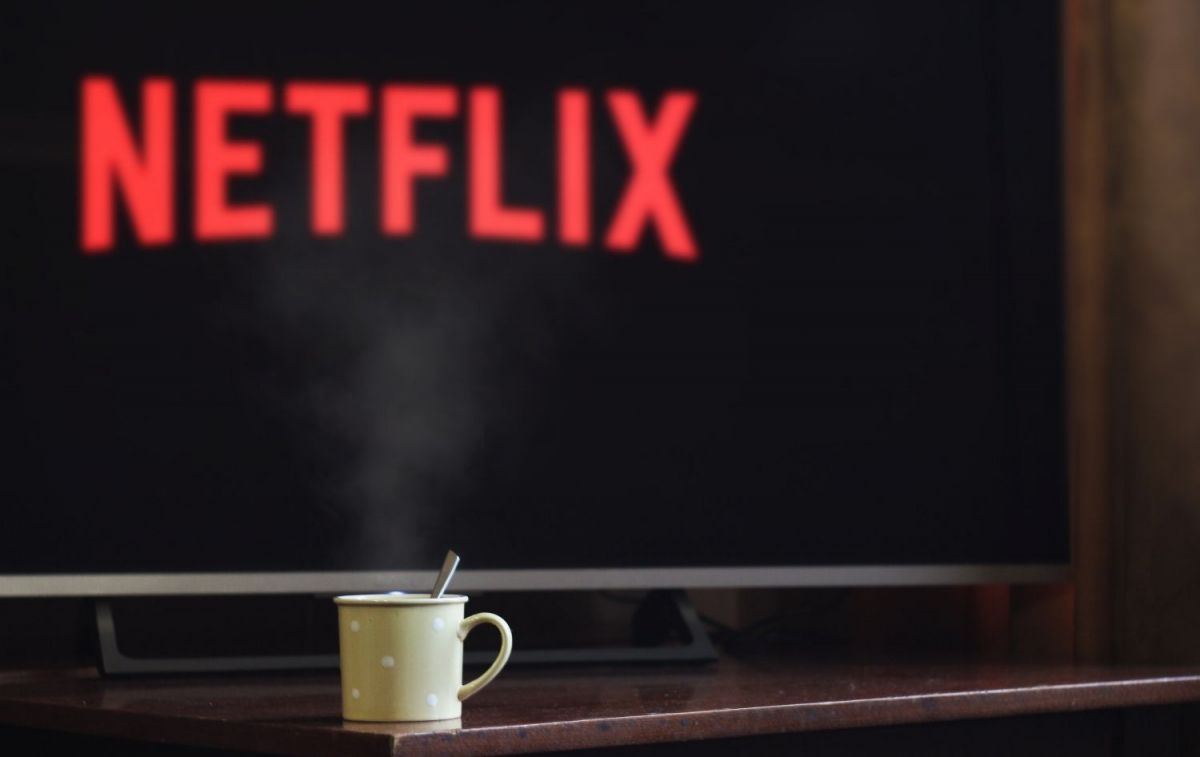 El logo de Netflix en una televisión / PEXELS