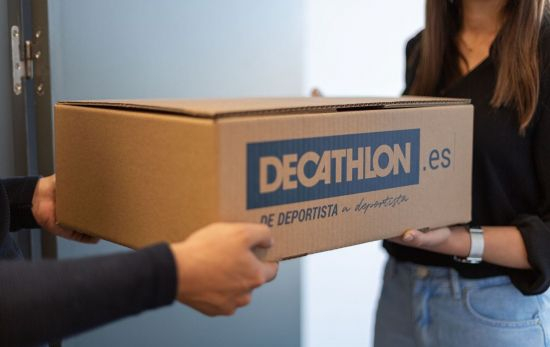 Un paquete de Decathlon / DECATHLON - EP Un paquete de Decathlon / DECATHLON - EP