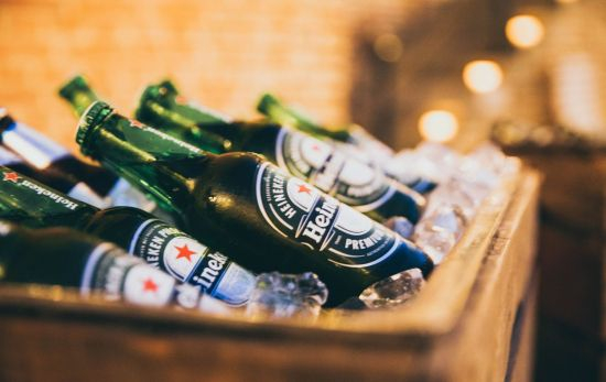 Varias cervezas de la marca Heineken / UNSPLASH