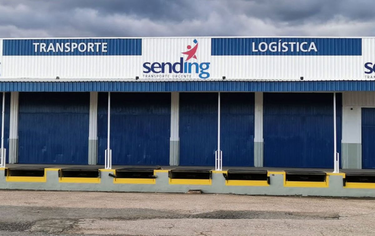 Un almacén logístico de Sending / SENDING