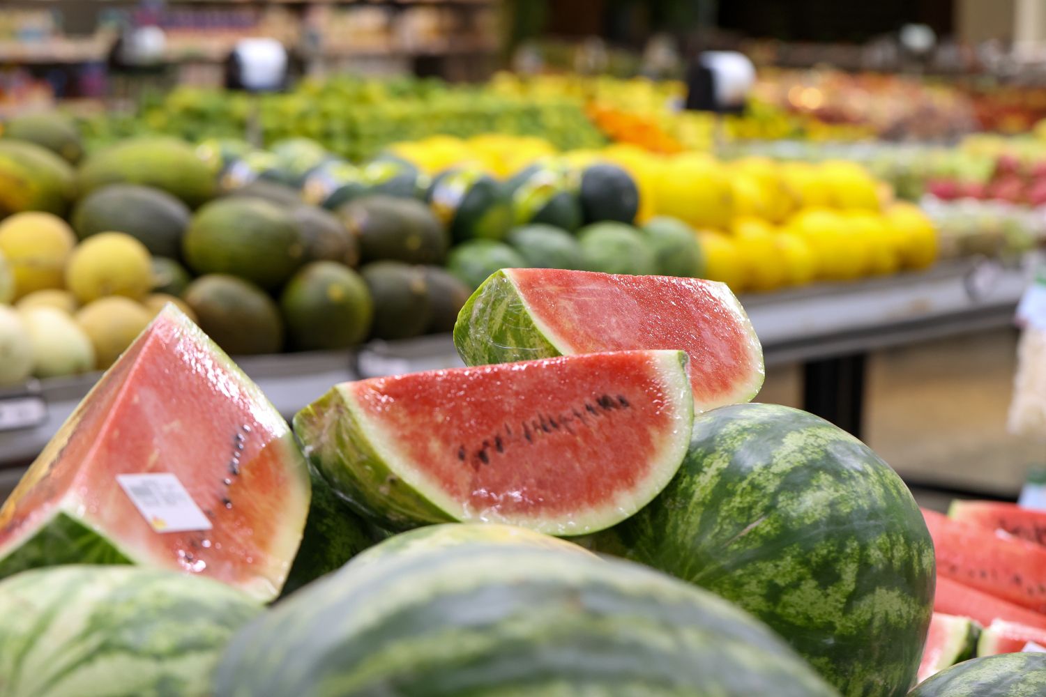 Frutas en un supermercado / PEXELS