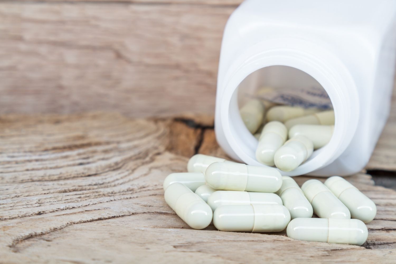 Un medicamento en cápsulas para perder peso similar al nuevo Orforglipron / FREEPIK
