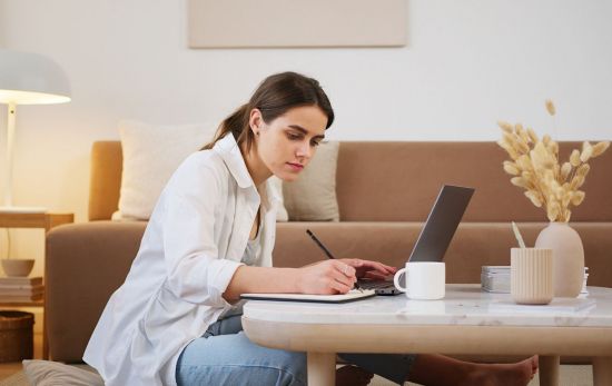 Una persona pide cita en Hacienda para hacer la declaración de la Renta / PEXELS Una persona pide cita en Hacienda para hacer la declaración de la Renta / PEXELS