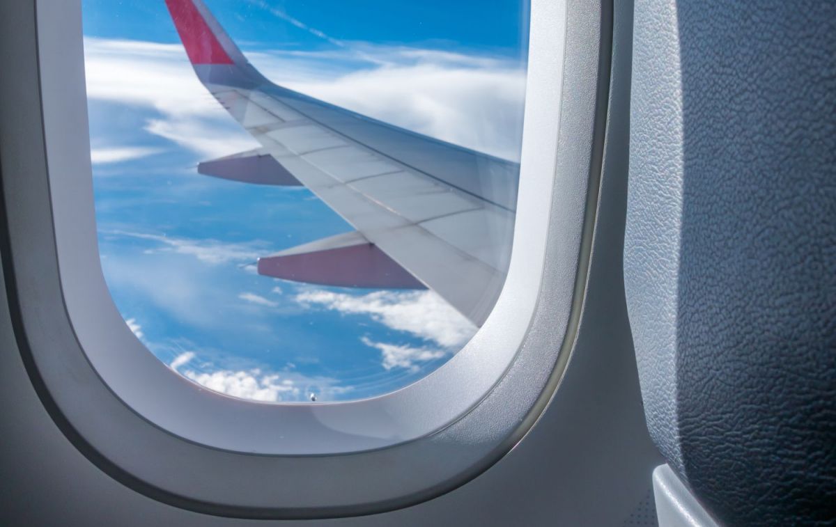 Vistas desde la ventanilla de un avión / FREEPIK