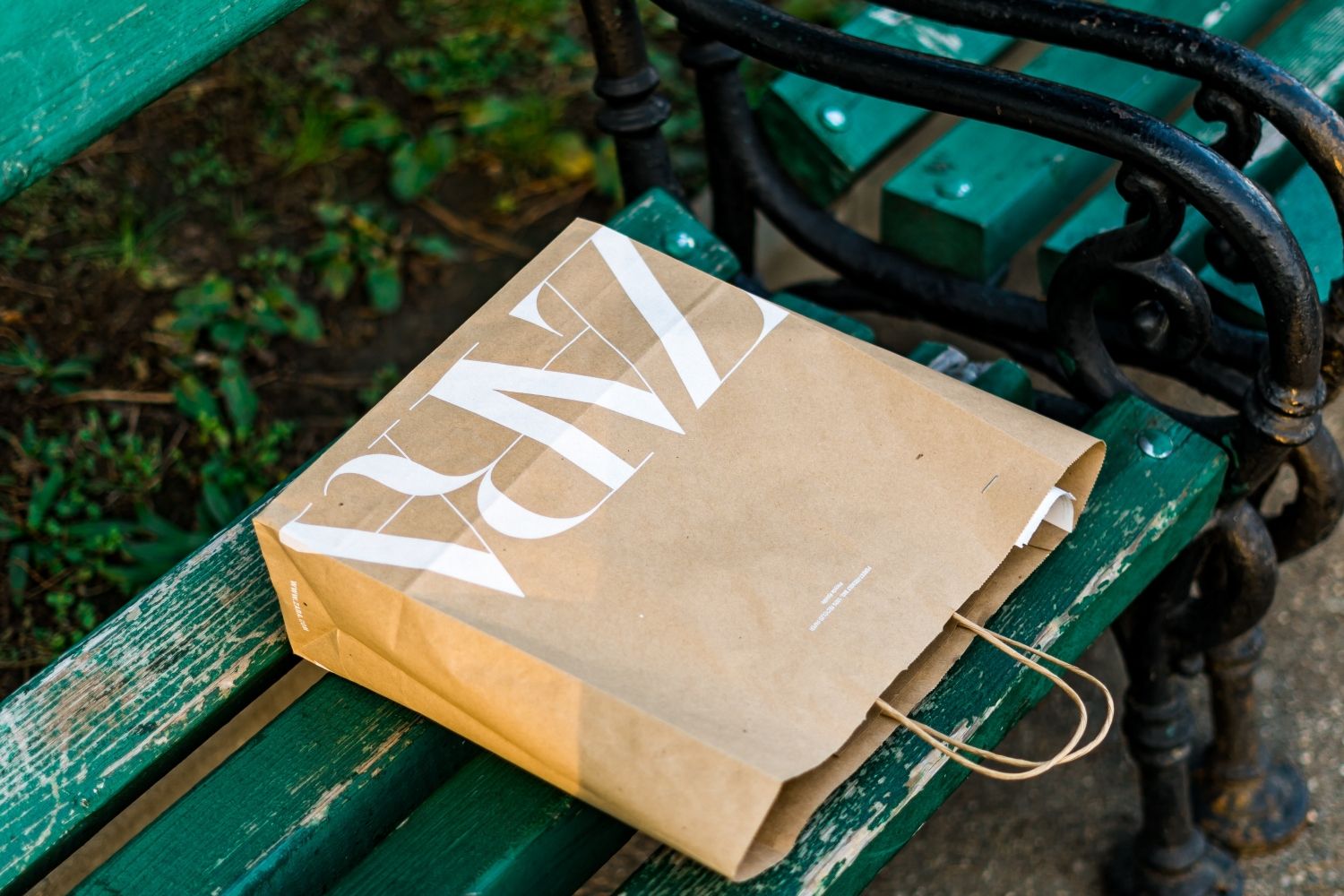 Una bolsa de Zara / UNSPLASH