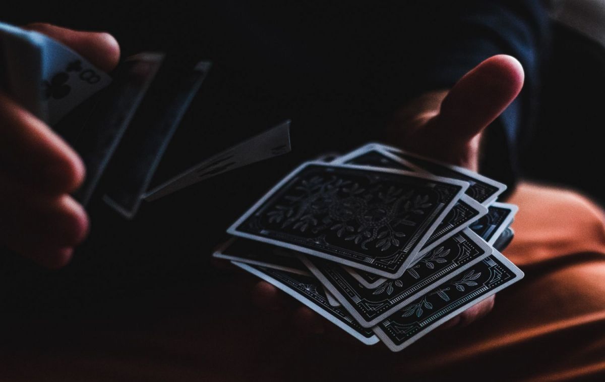 Un juego de cartas / UNSPLASH