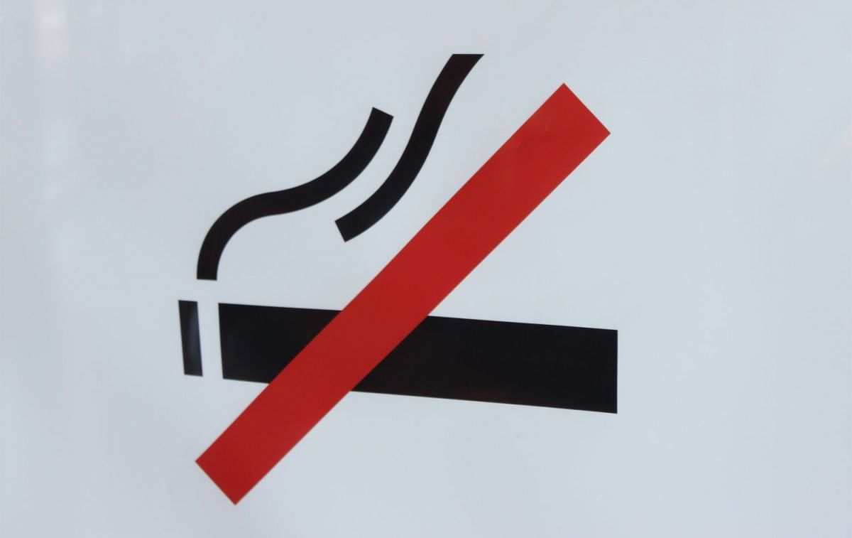 Una señal de prohibido fumar / EP