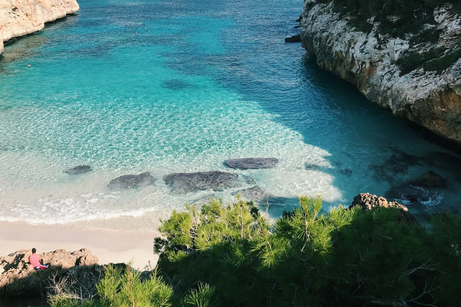 Una playa de Mallorca / UNSPLASH Una playa de Mallorca / UNSPLASH