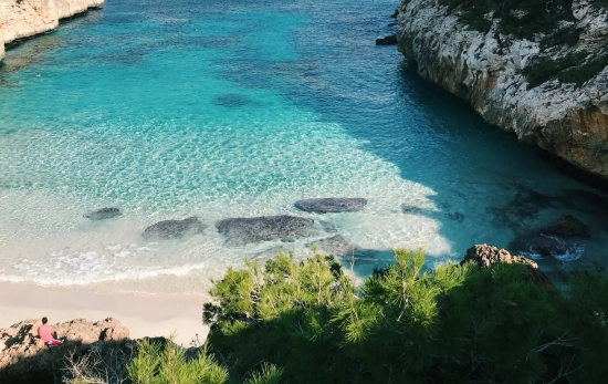 Una playa de Mallorca / UNSPLASH Una playa de Mallorca / UNSPLASH