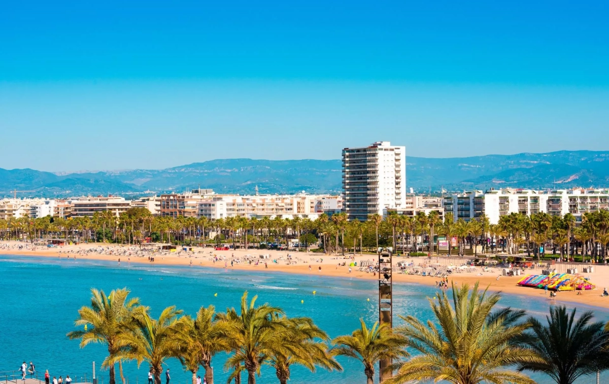 Vista de Salou, uno de los 10 destinos turísticos más masificados de España / APARTAMENTOS IMPERIAL Vista de Salou, uno de los 10 destinos turísticos más masificados de España / APARTAMENTOS IMPERIAL