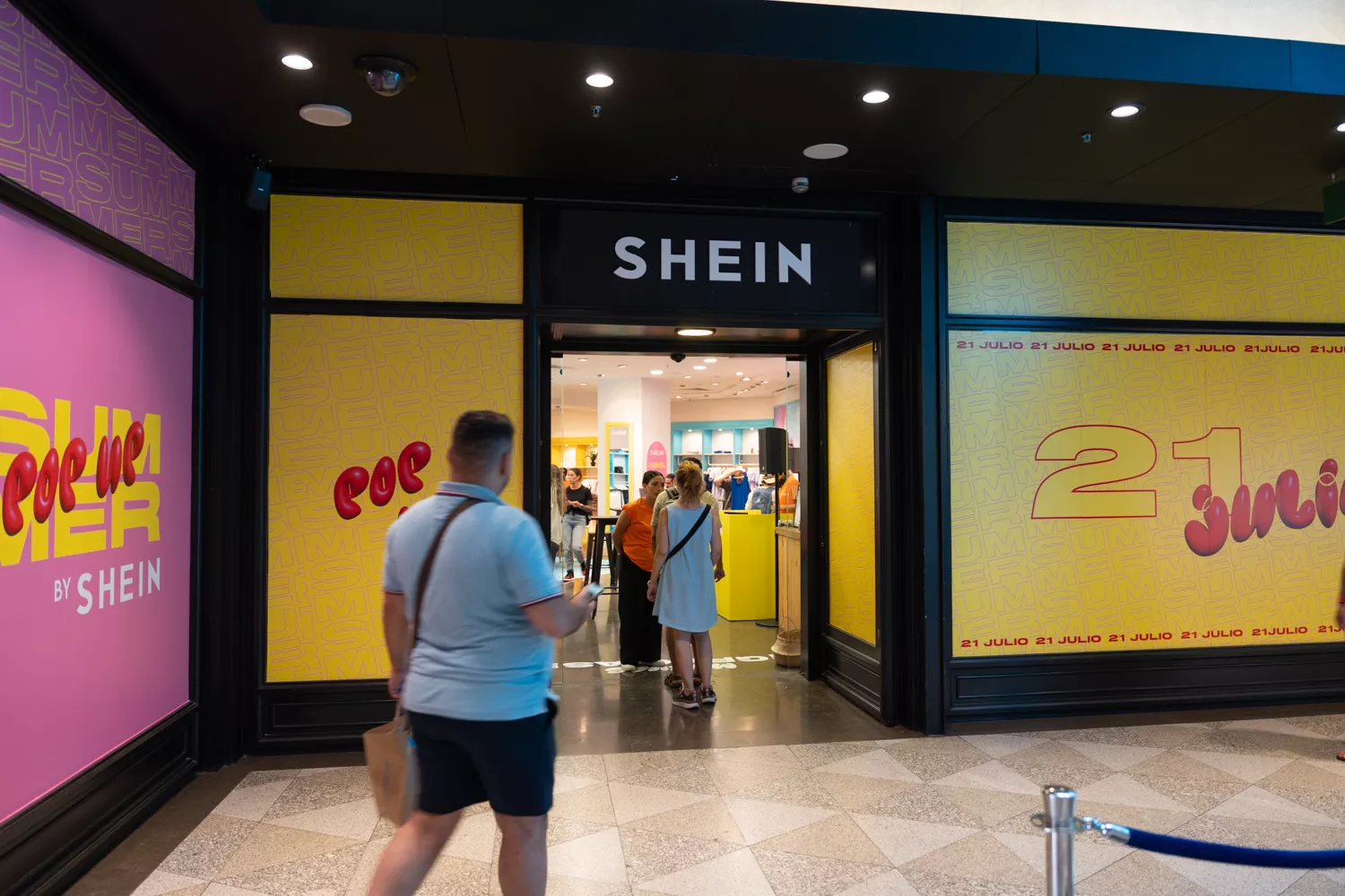 Una tienda de Shein / LUIS MIGUEL AÑÓN Una tienda de Shein / LUIS MIGUEL AÑÓN