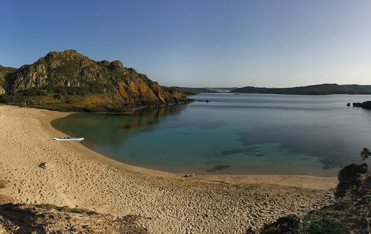 La playa S'arenal d'en Moro en la Illa d'en Colom de Menorca / TRIPADVISOR