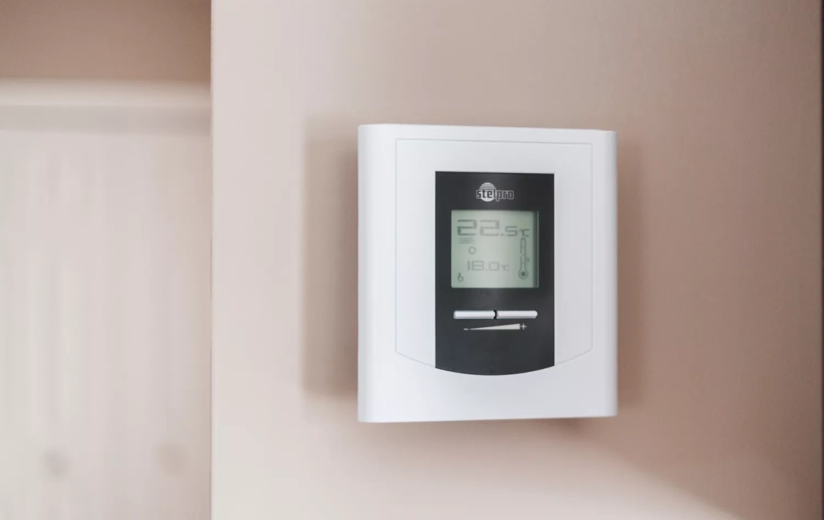 Un termostato que ayuda ahorrar energía en casa este otoño / PEXELS