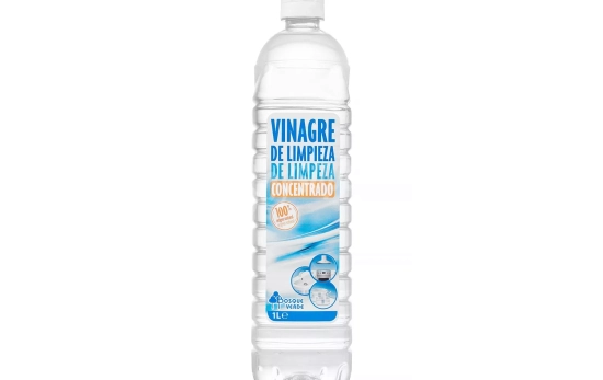 Una botella de vinagre de limpieza concentrado de la marca Bosque Verde / MERCADONA Una botella de vinagre de limpieza concentrado de la marca Bosque Verde / MERCADONA