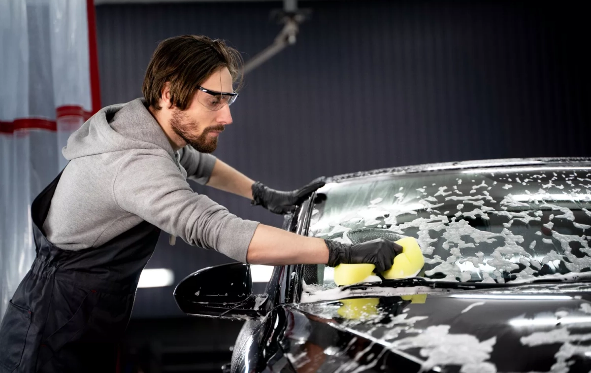 Adiós a cambiar los limpiaparabrisas del coche: el grafeno es la clave