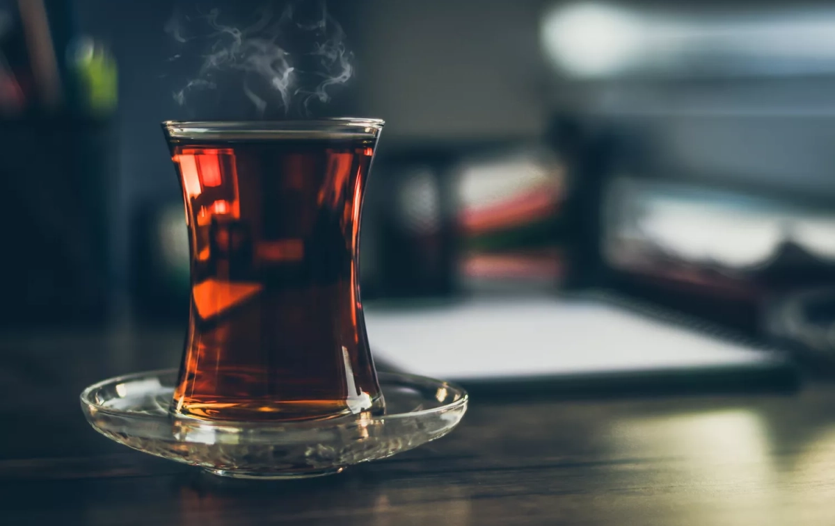 Una taza de té negro / PEXELS Una taza de té negro / PEXELS