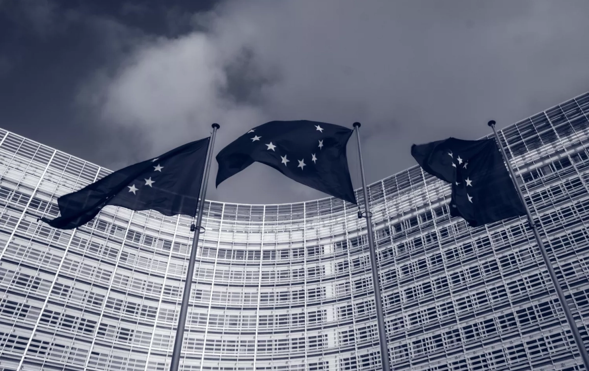 Banderas de la UE en Bruselas / UNSPLASH