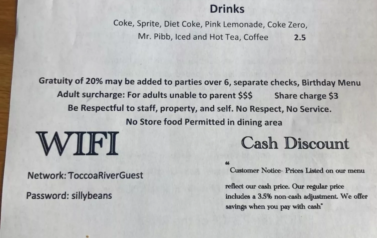La tarifa extra de un restaurante a los "niños malos" y "padres irresponsables" / REDDIT
