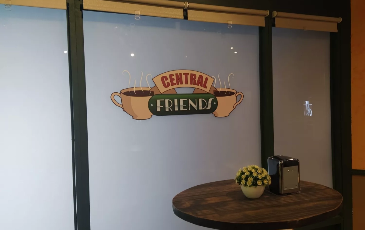 El logo de Central Friends / CG