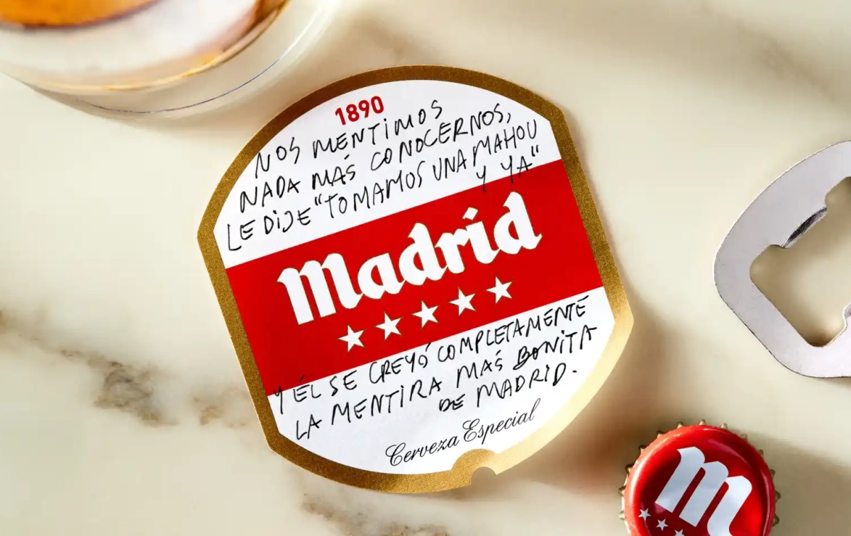 Una etiqueta de Mahou con el nombre cambiado / MAHOU Una etiqueta de Mahou con el nombre cambiado / MAHOU