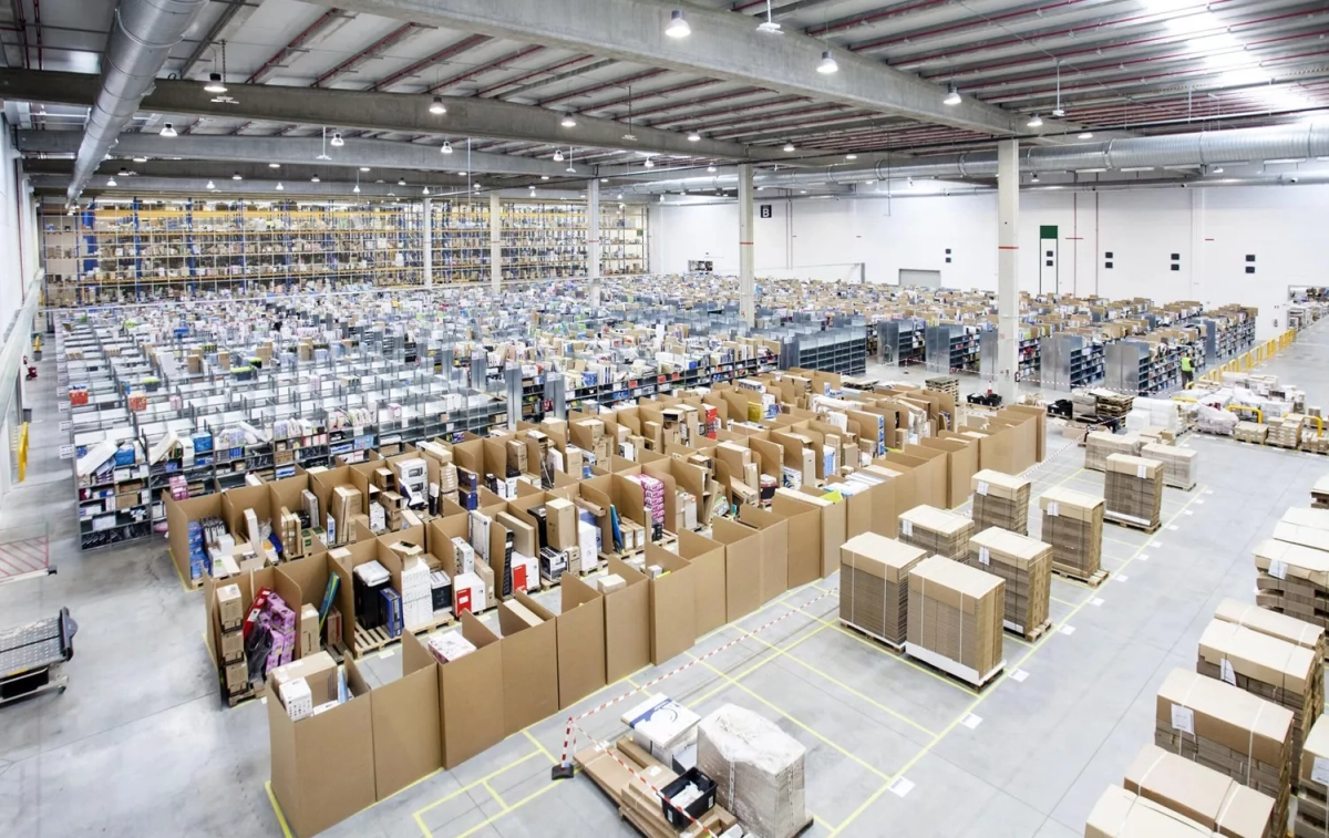El centro logístico de Amazon en Alcalá de Henares / EFE - AMAZON El centro logístico de Amazon en Alcalá de Henares / EFE - AMAZON
