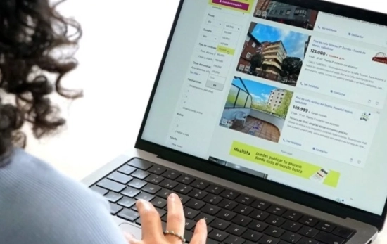 Una persona busca una vivienda en Idealista / EUROPA PRESS - IDEALISTA Una persona busca una vivienda en Idealista / EUROPA PRESS - IDEALISTA
