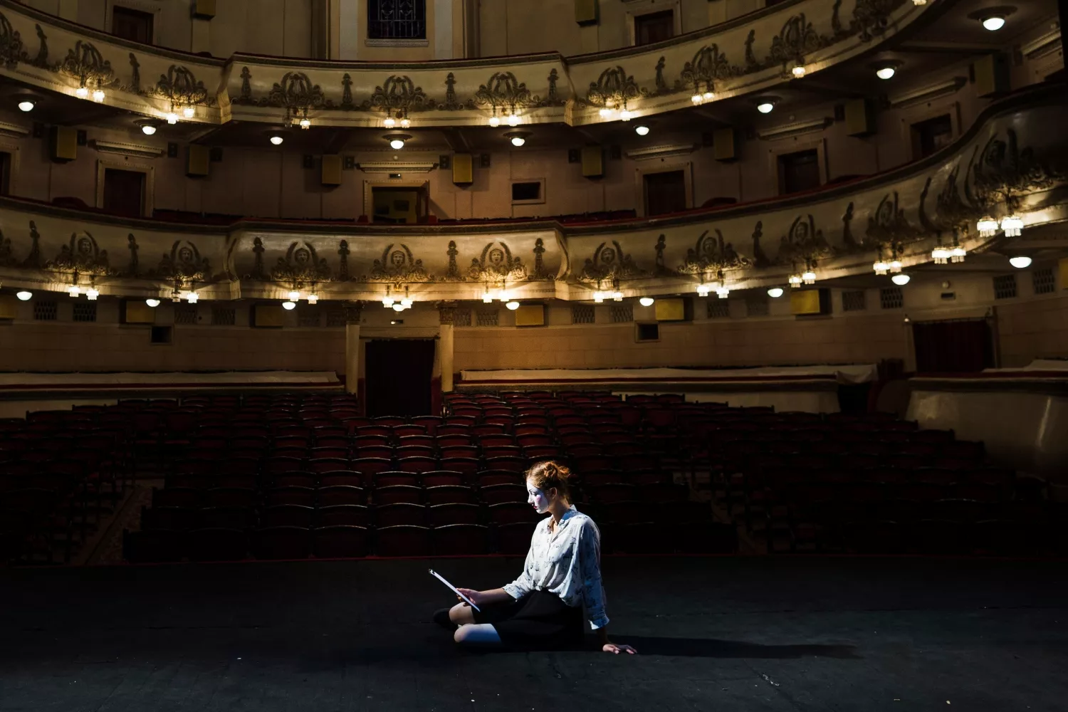 Una obra de teatro / FREEPIK