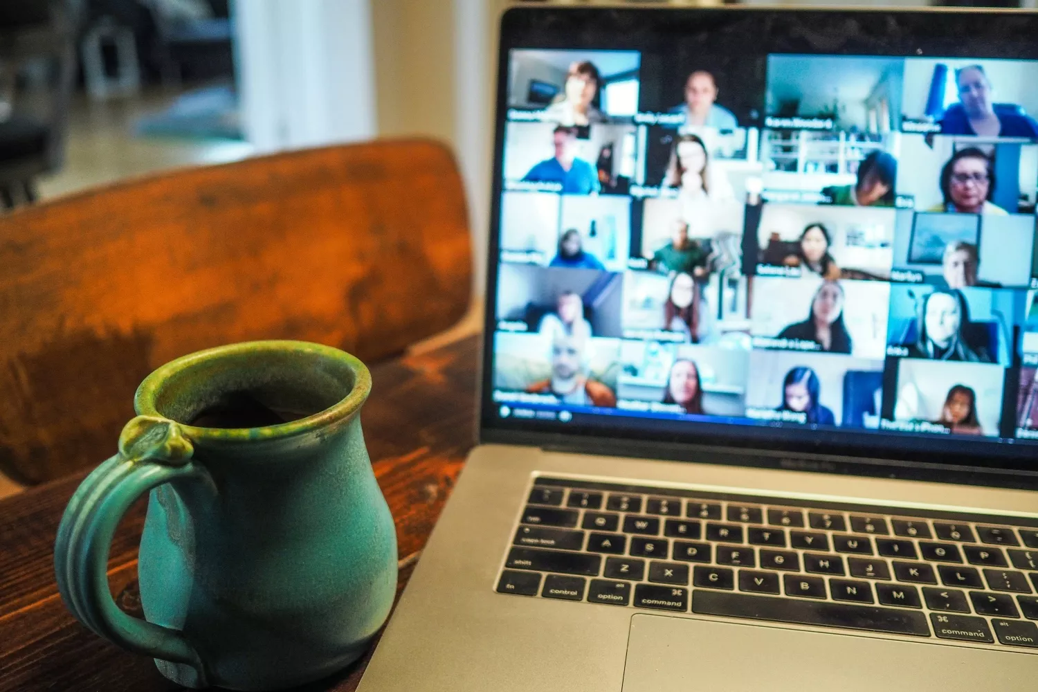 Recurso de videollamada grupal   UNSPLASH