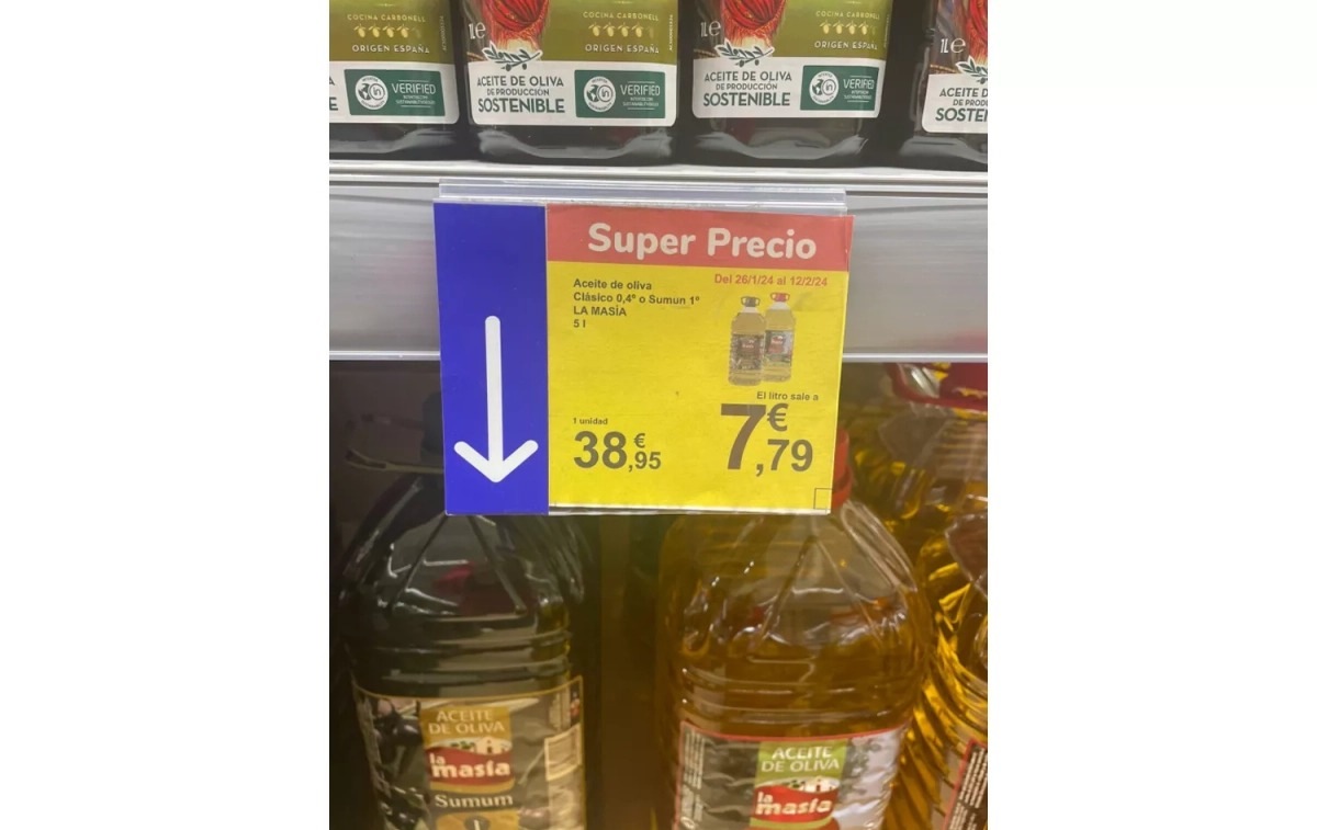 El aceite de oliva La Masía a la venta en Carrefour, uno de los más baratos del mercado