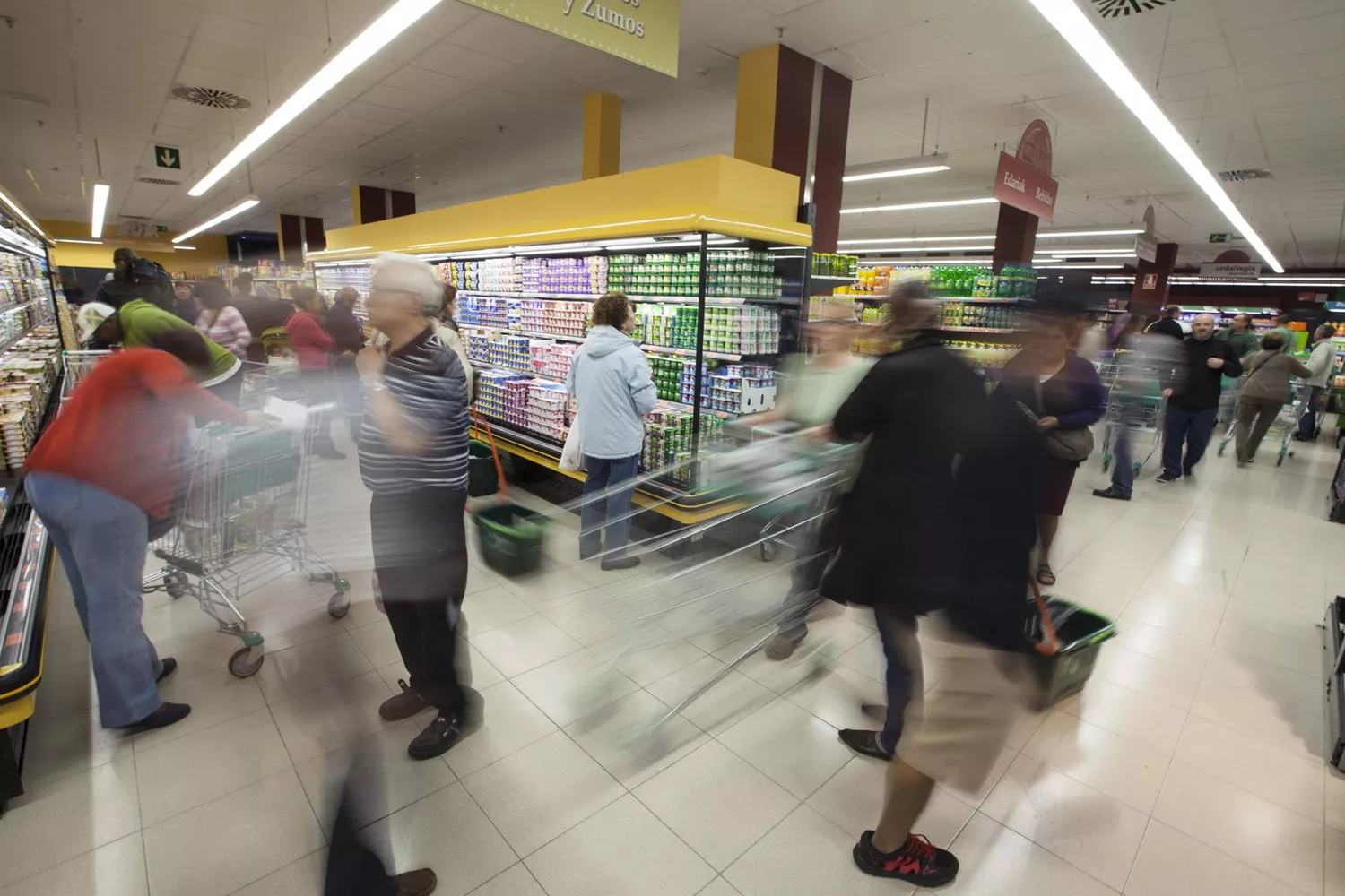 Un establecimiento como los supermercados de Mercadona, Carrefour o Lidl / DAVID AGUILAR - EFE AGRO