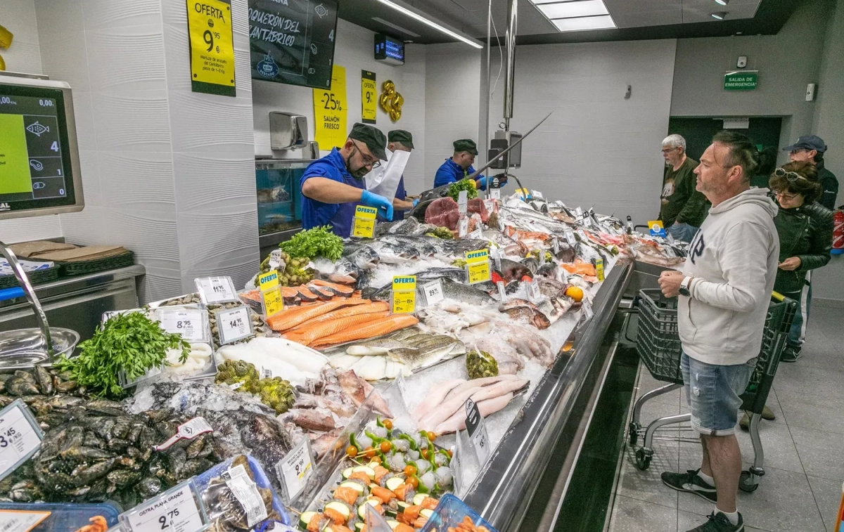 La sección de pescadería de un supermercado / BM